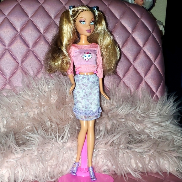 *RARE* My Scene Kennedy swappin styles Barbie Doll  kitty shirt - Picture 2 of 8